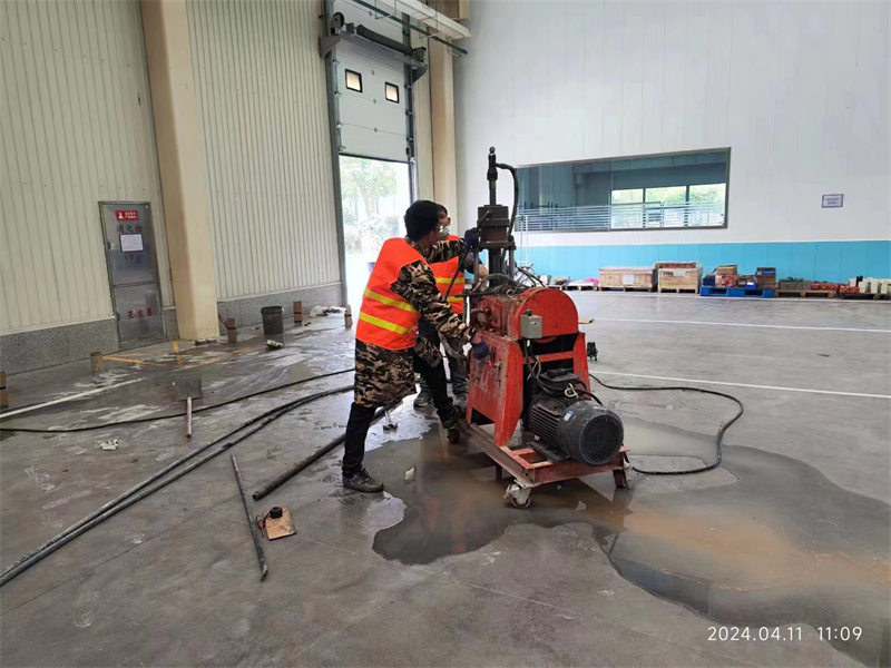 上杭厂房地面下沉塌陷注浆加固施工